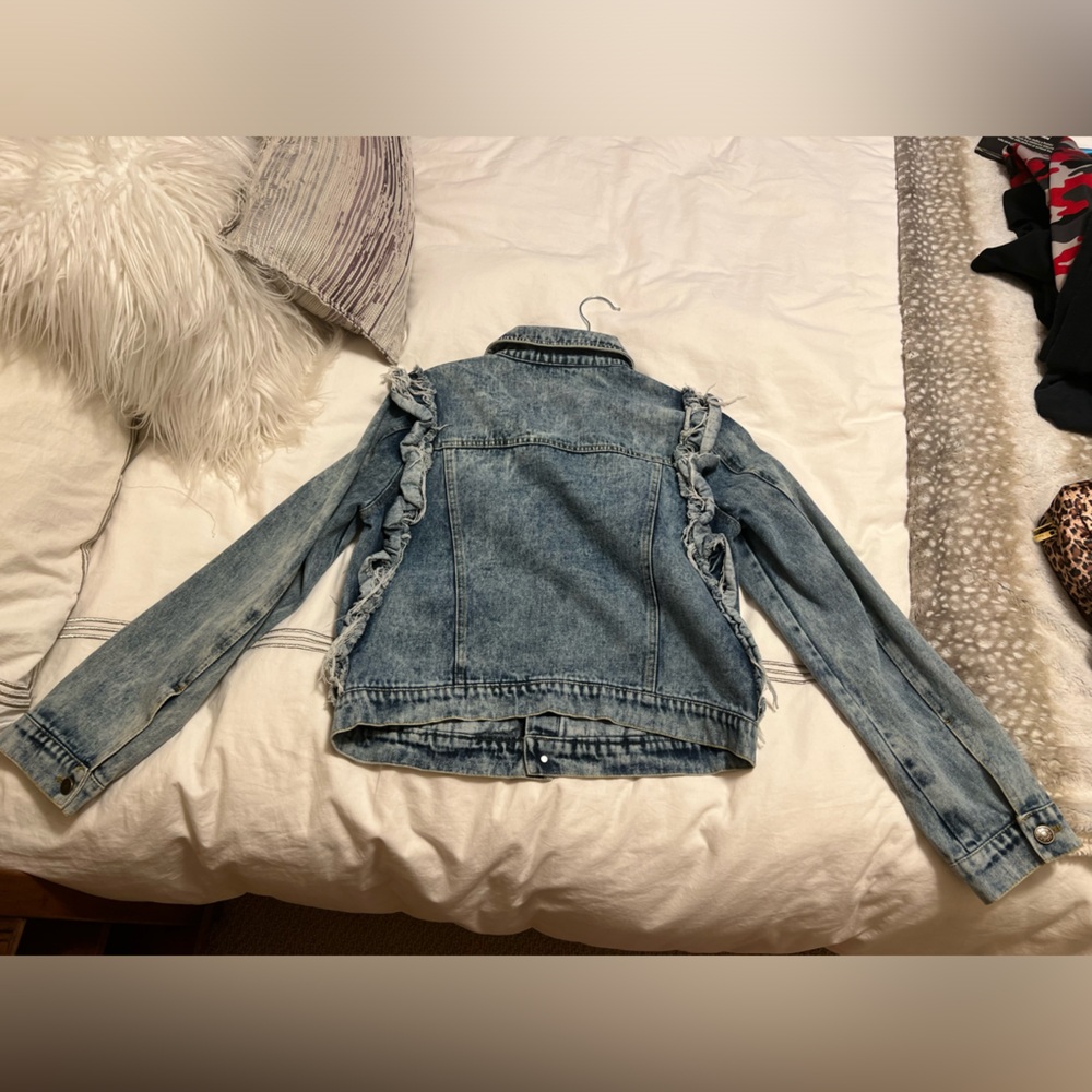 Ruffle Jean jacket - Picture 2 of 2